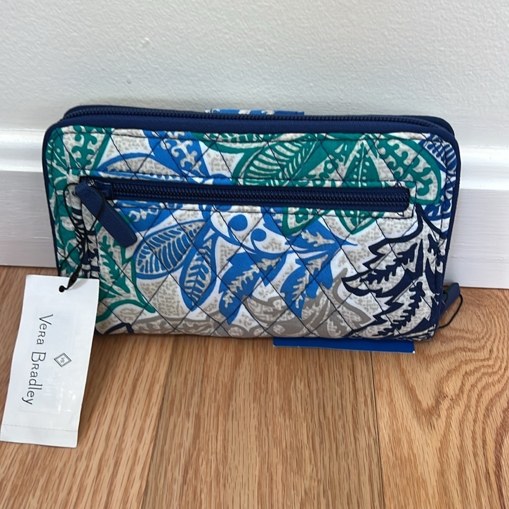 New! Vera Bradley turn lock zippered wallet. - Picture 2 of 6